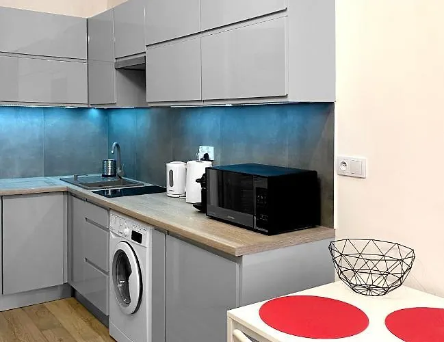 Starowislna 41-43 By Pi